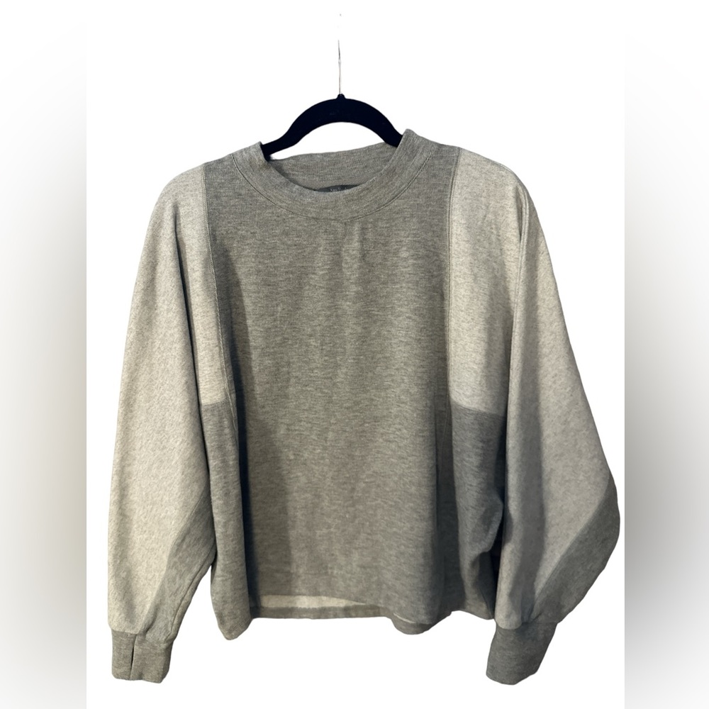 Balloon sleeve pullover